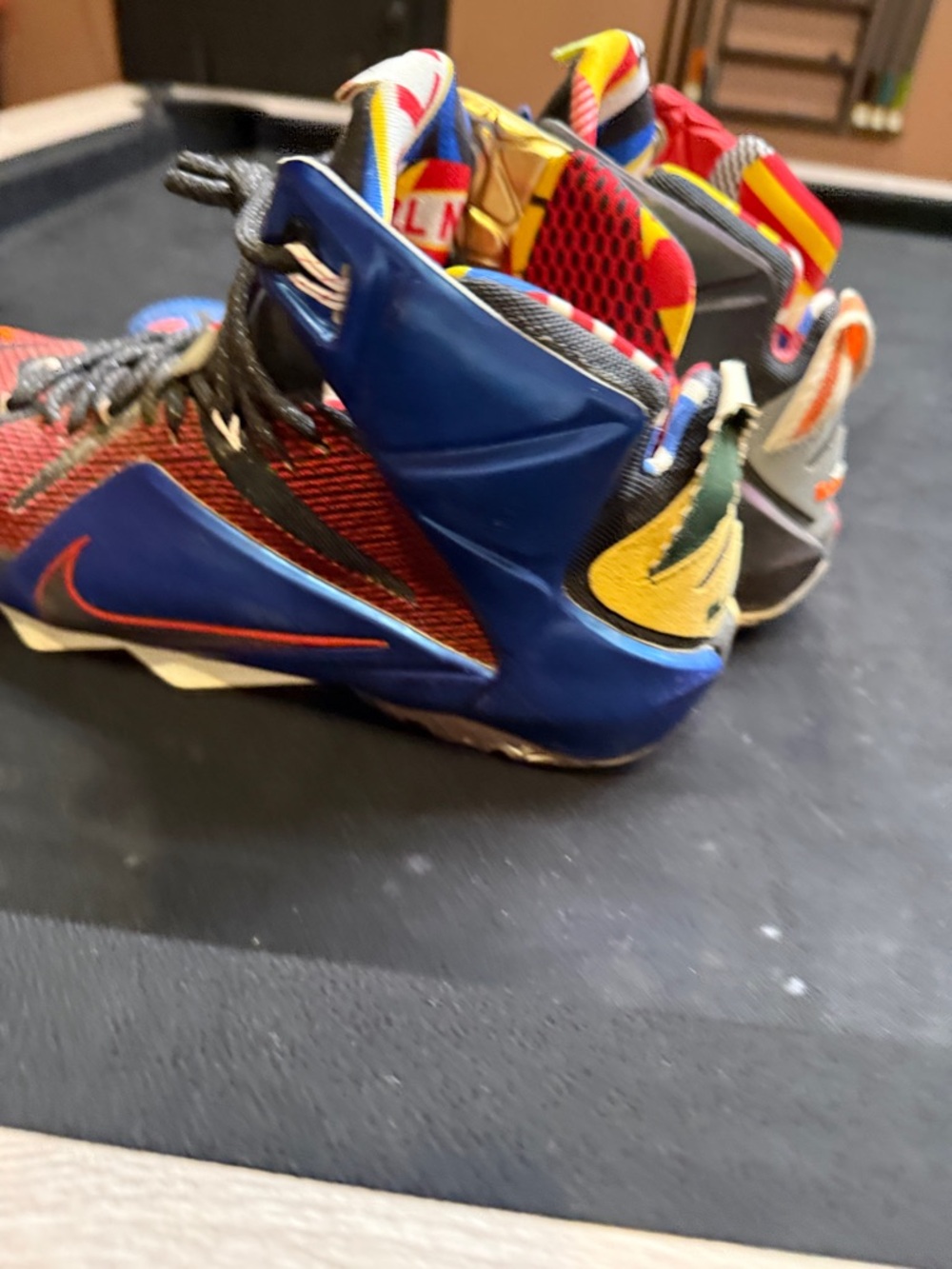 Nike Men's Multicolor Basketball Sneakers - Picture 6 of 6